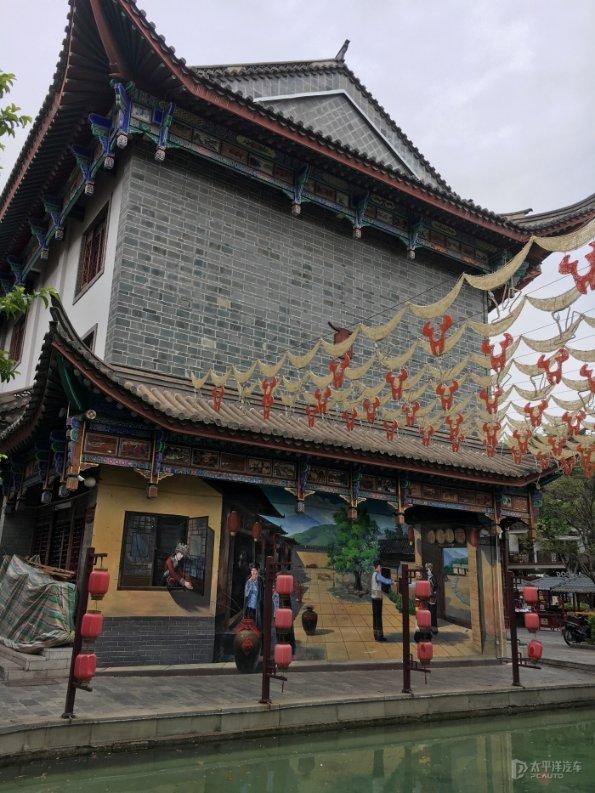 逃离复古建筑